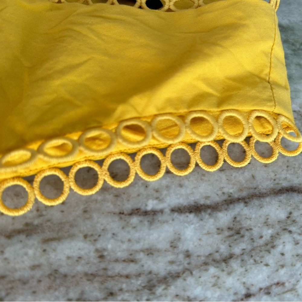 Ann Taylor
00P
Yellow eyelet dress - Picture 4 of 4